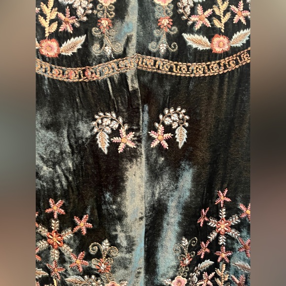 SUNDANCE NWT Retails $258 Crush Velvet Embroidered Cardigan Kimono BoHo Sz M-L - Picture 13 of 15